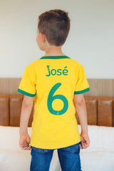 LEVES DEFEITOS - CAMISETA INFANTIL AMARELO E VERDE