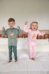 Conjunto Térmico Camiseta Com Estampa Gigi e Calça Slim Xadrez Rosa